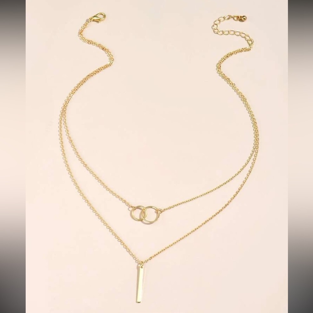 Geometric layered chain necklace with circle and bar pendants gold - Picture 2 of 9